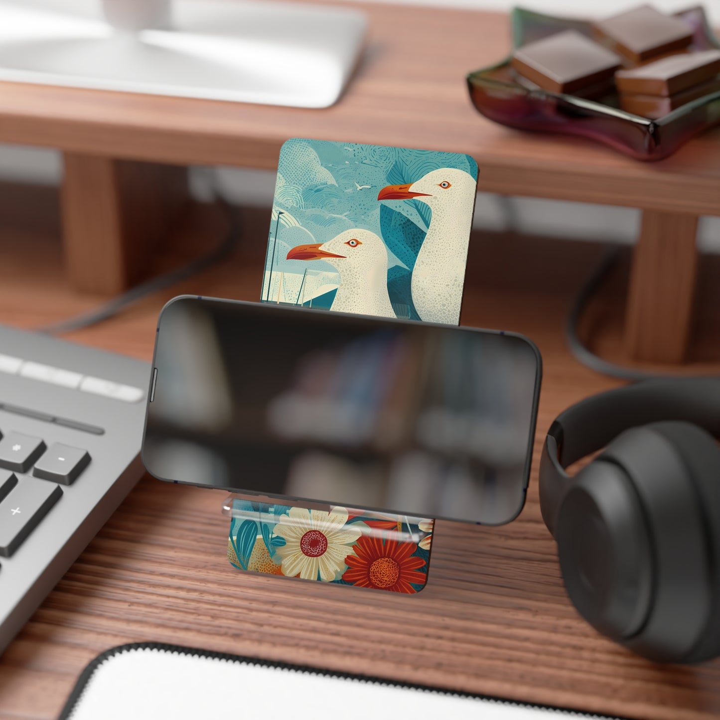 Flower & Bird Mobile Phone Stand, Coastal Decor, Smartphone Holder, Unique Gift for Bird Lovers, Desk Accessory, Ocean Theme